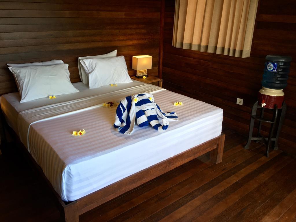 נוסה-למבונגן Twin Island Villas & Dive Resort מראה חיצוני תמונה