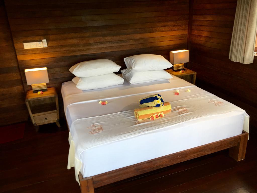 נוסה-למבונגן Twin Island Villas & Dive Resort מראה חיצוני תמונה